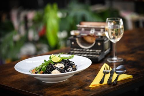 restauracja czarny-makaron 23